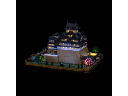 21060 LEGO HimejiCastle lights on Light My Bricks 1000x[1]