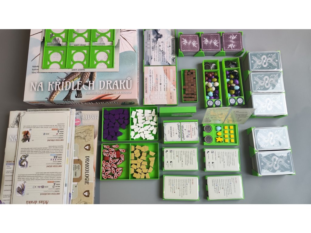 inserty.cz Insert: Na křídlech draků + Ohnivá akademie + Upgrade Pack (černý, 079) NENÍ HRA! Insert pro hru Na křídlech draků/Wyrmspan