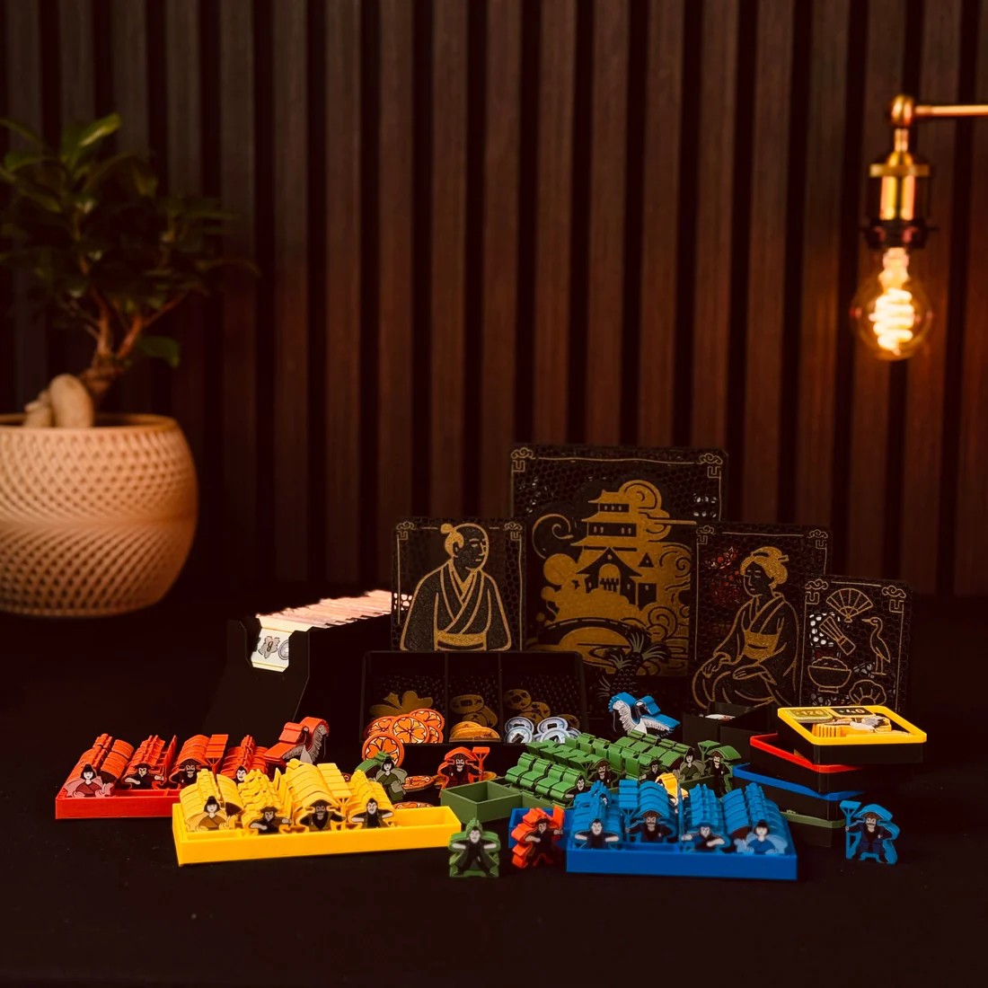 Woodneq B&iacute;l&yacute; hrad + Matcha - INSERT do hry Varianta: Čern&aacute; NEN&Iacute; HRA! Insert:  The White Castle + Matcha