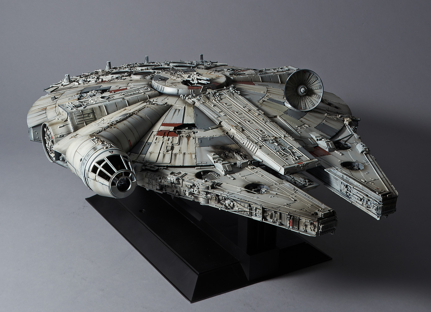 Revell Star Wars - Millennium Falcon Perfect Grade Obrázek