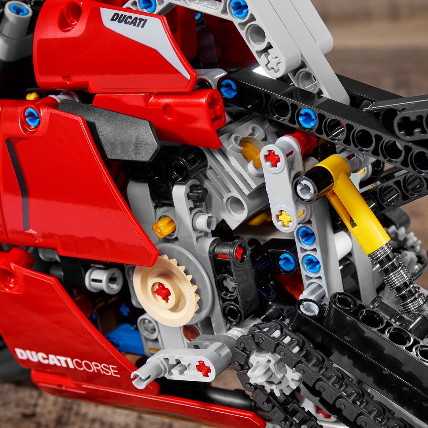LEGO Ducati Panigale V4 R 42107 Obrázek