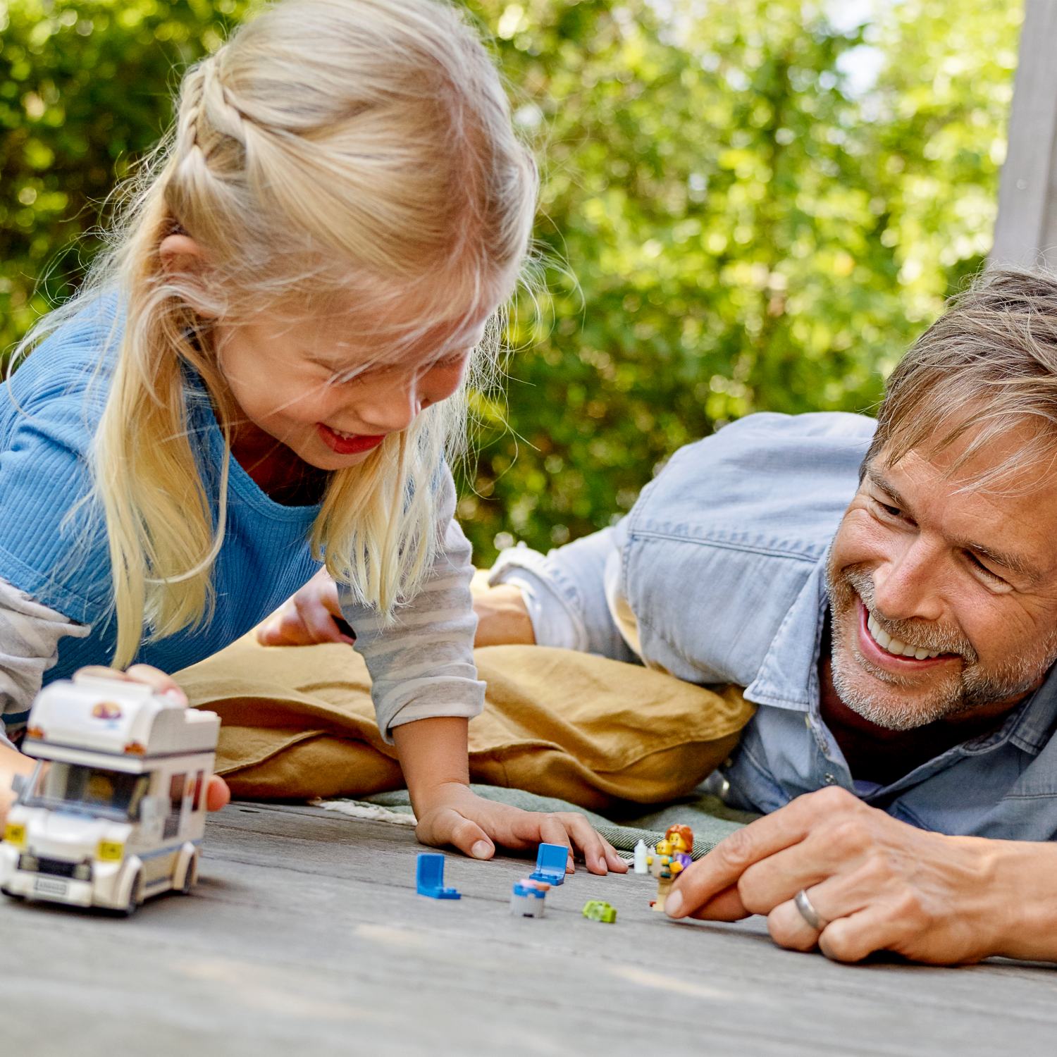 LEGO Prázdninový karavan 60283 Obrázek