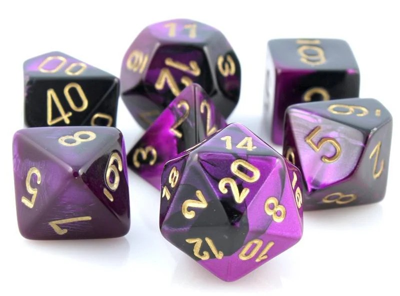 TLAMA games Sada 7 dvoubarevných perleťových kostek pro RPG Barva: fialová / černá