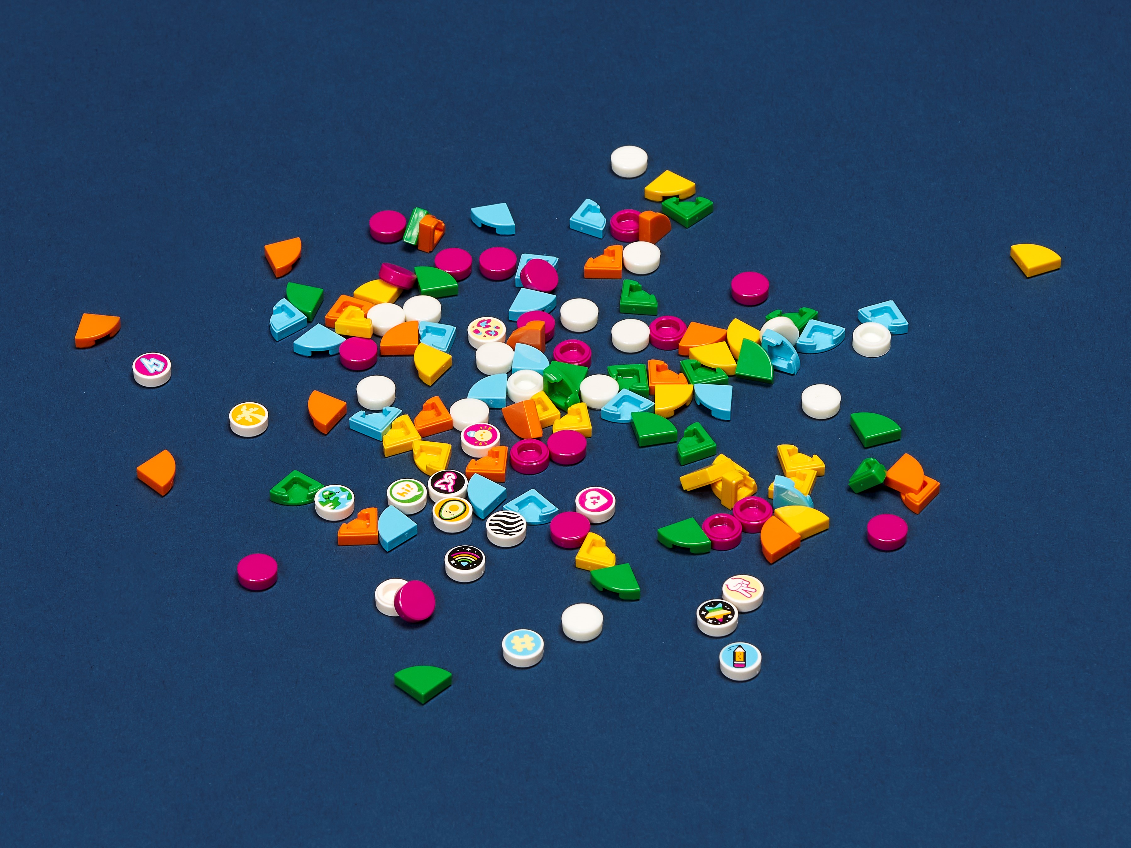 LEGO DOTS doplňky – 5. série 41932 Obrázek