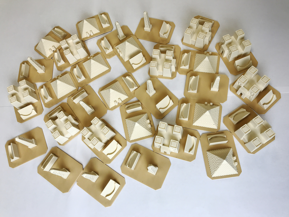 TLAMA games Ankh: Bohové Egypta - miniatury pyramid, chrámů a obelisků