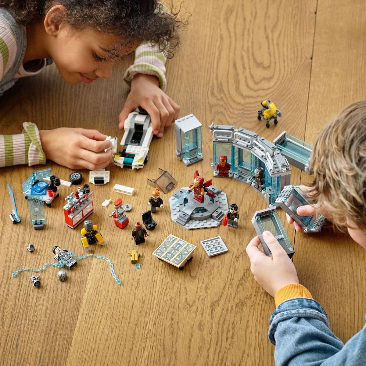 LEGO LEGO® Zbrojnice Iron Mana 76216 Obrázek