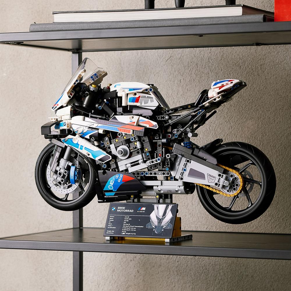 LEGO® BMW M 1000 RR 42130 Obrázek