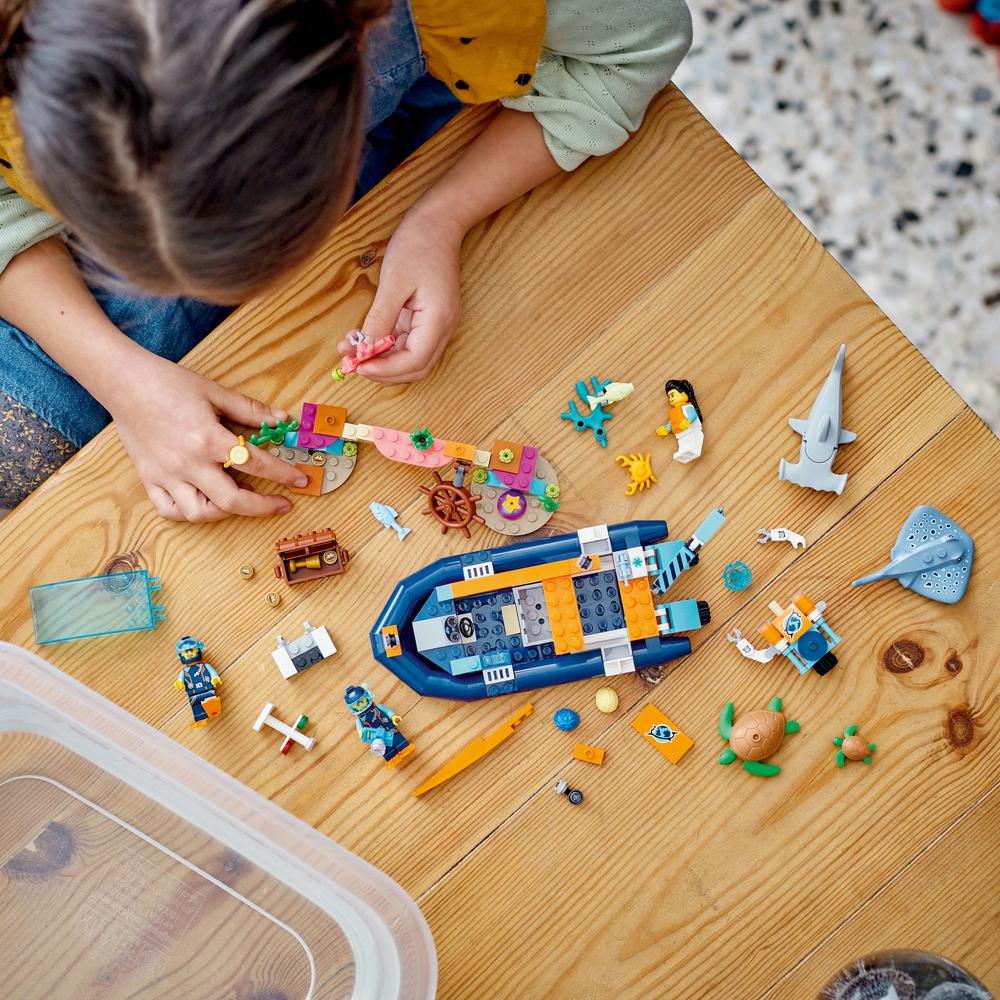 LEGO® Průzkumná ponorka potápěčů 60377 Obrázek