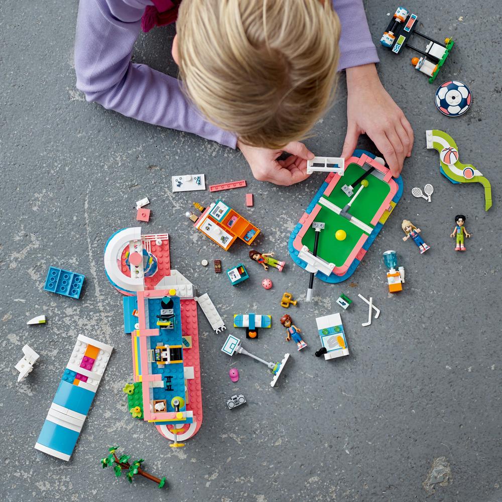 LEGO® Sportovní středisko 41744 Obrázek