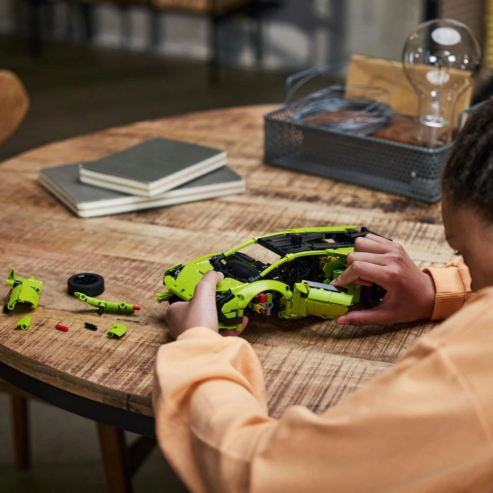 LEGO® Lamborghini Huracán Tecnica 42161 Obrázek