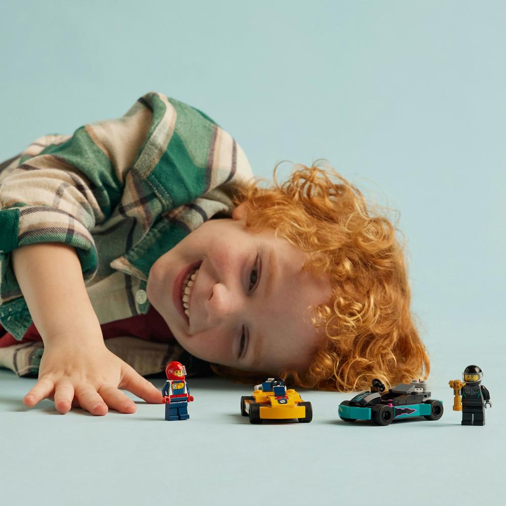 LEGO® Motokáry s řidiči 60400 Obrázek
