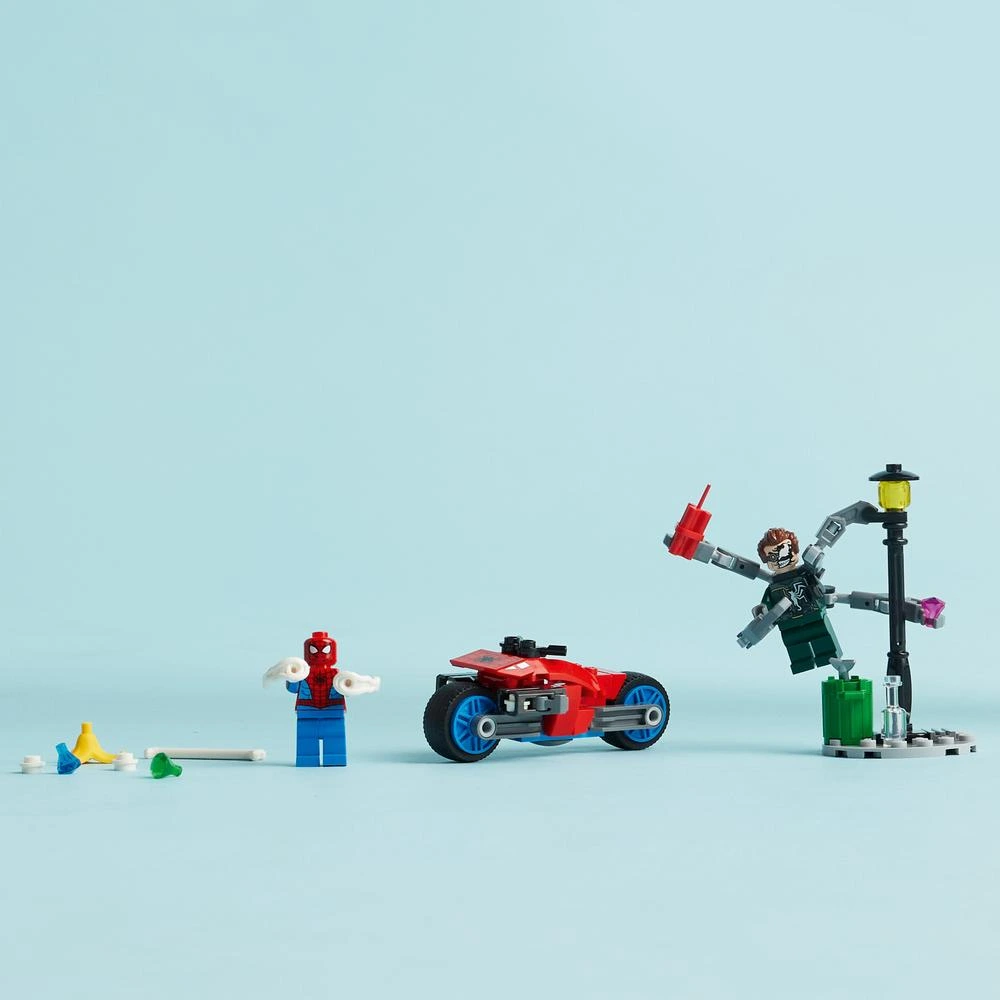 LEGO® Honička na motorce: Spider-Man vs. Doc Ock 76275 Obrázek