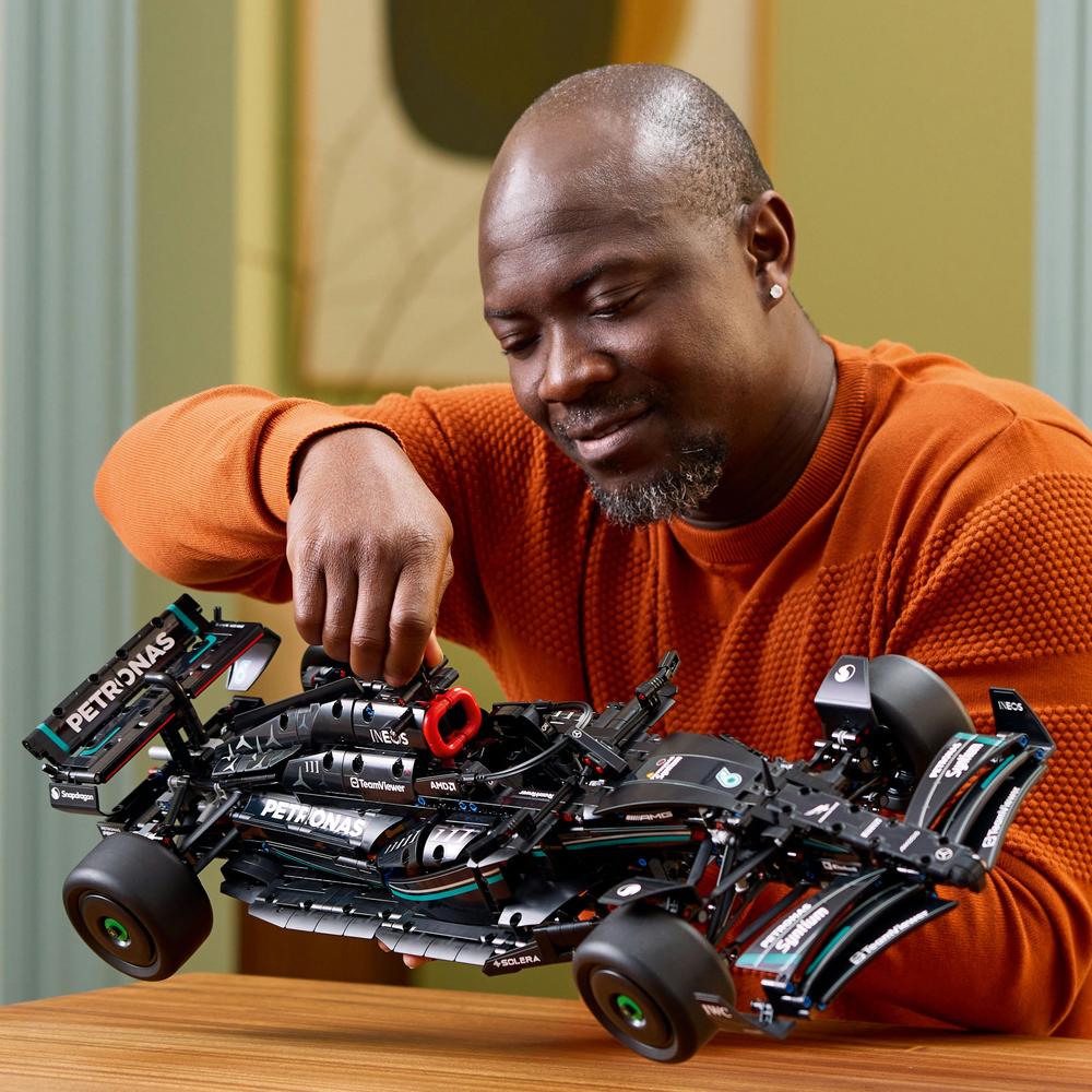 LEGO® Mercedes-AMG F1 W14 E Performance 42171 Obrázek