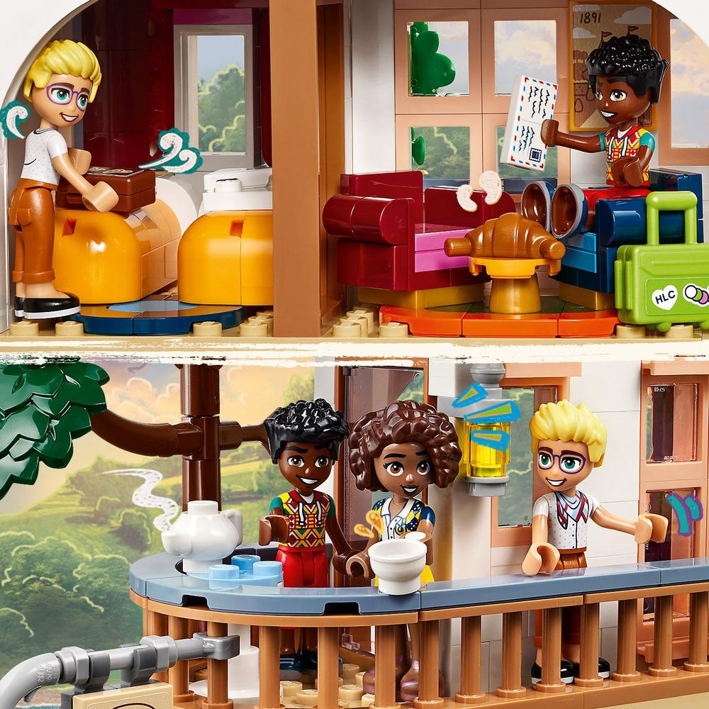 LEGO® Hotel na zámku 42638 Obrázek
