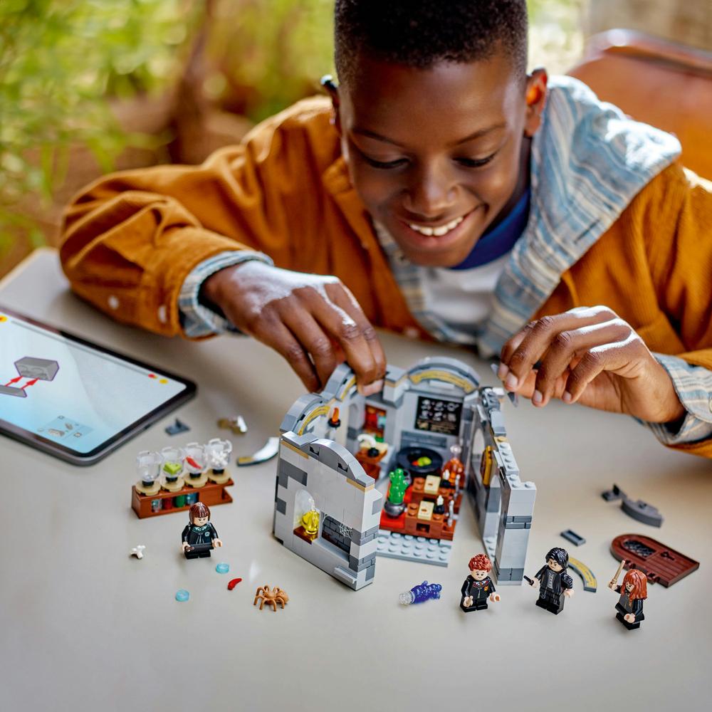 LEGO® Bradavický hrad: Hodina lektvarů 76431 Obrázek