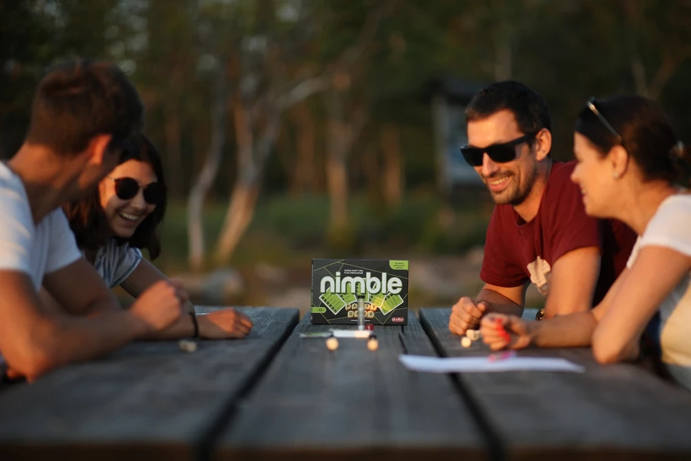 Efko Nimble - postřehová party hra se slovy Obrázek