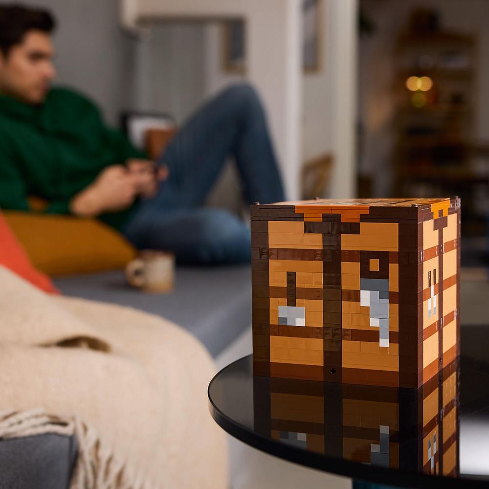 LEGO® Minecraft® Pracovní stůl 21265 Obrázek