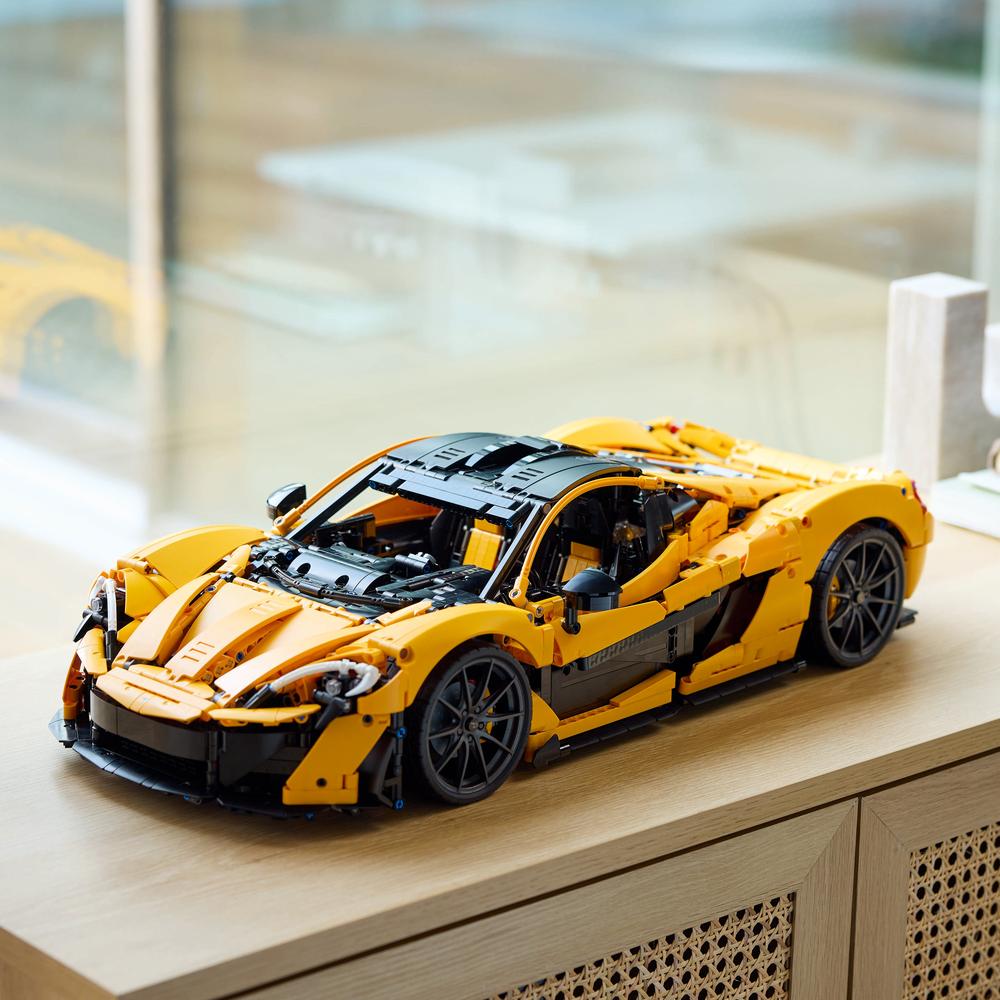 LEGO® Technic McLaren P1™ 42172 Obrázek