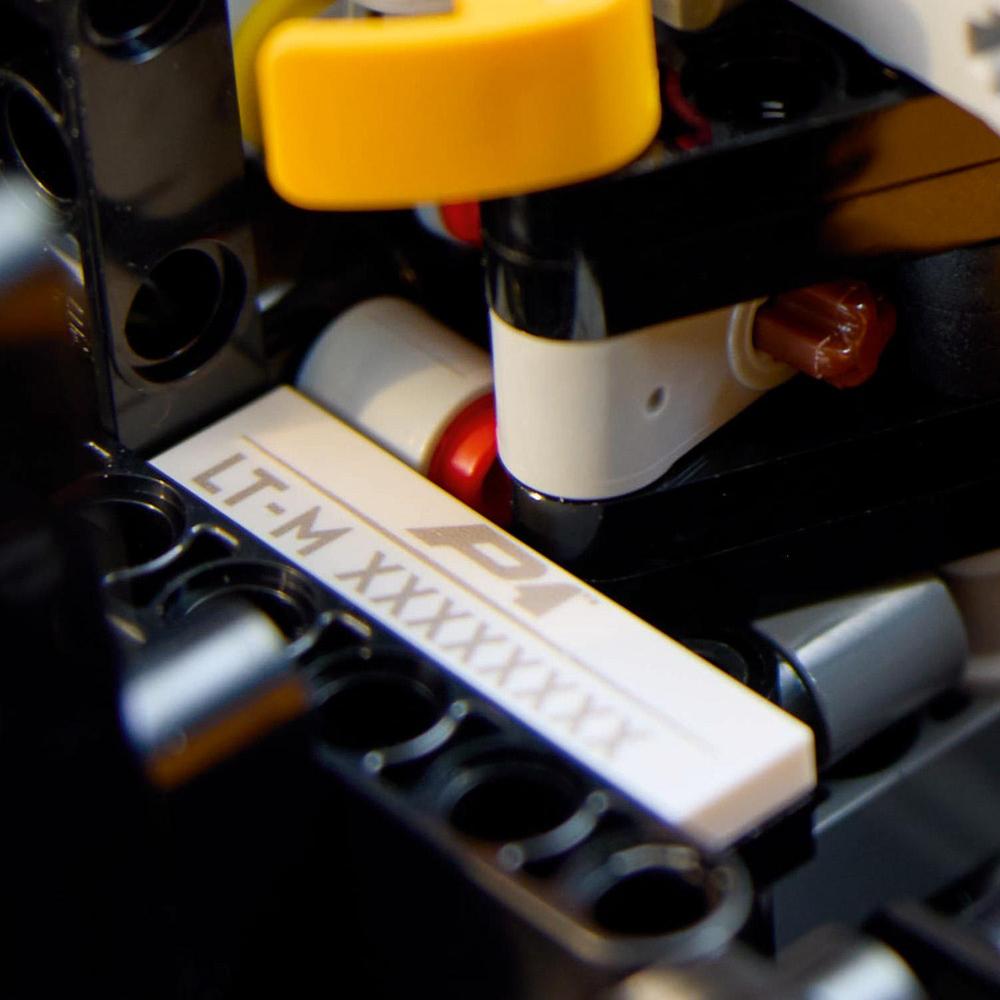 LEGO® Technic McLaren P1™ 42172 Obrázek