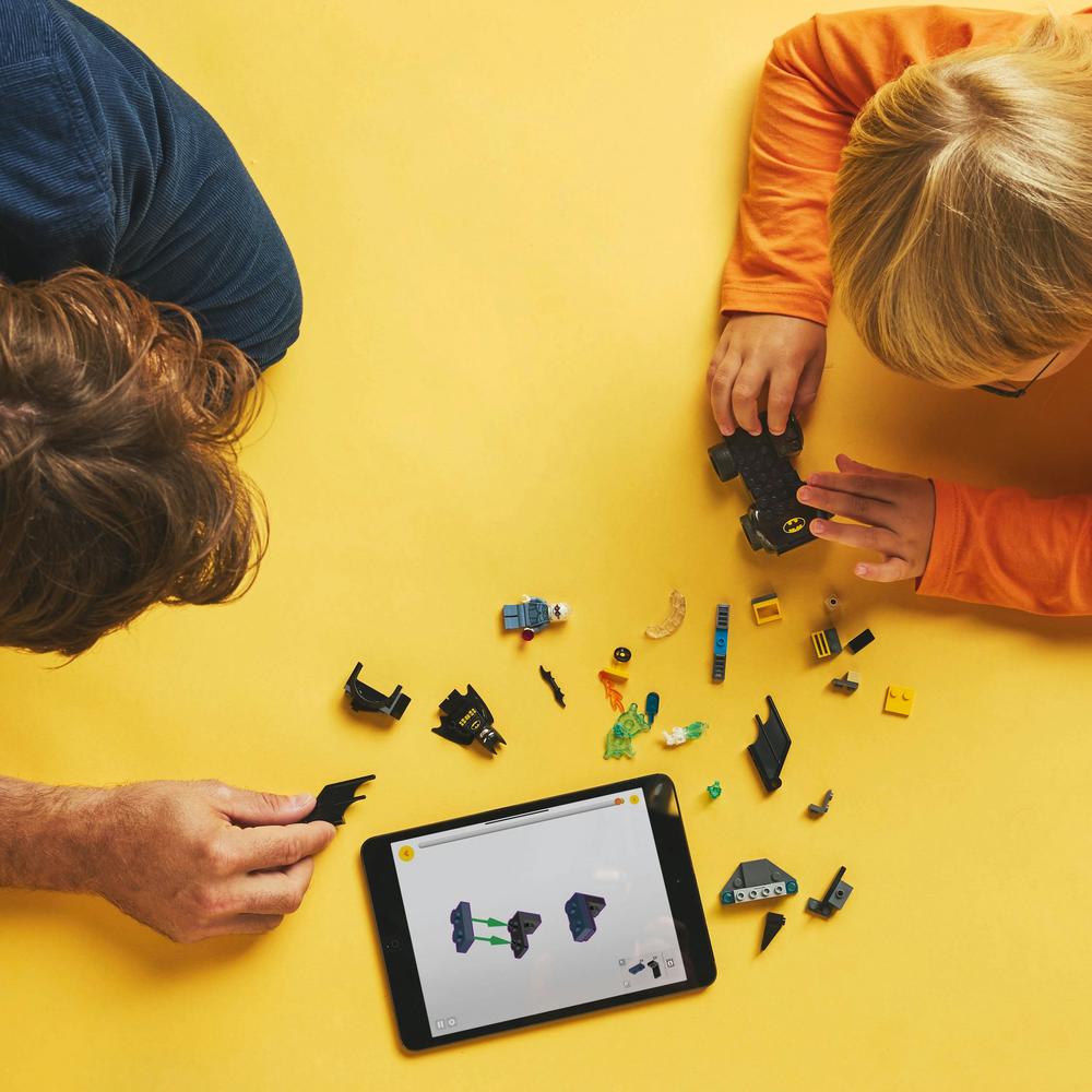 LEGO LEGO® DC Batman™ Batman™ a Batmobil vs. Mr. Freeze™ 76301 Obrázek