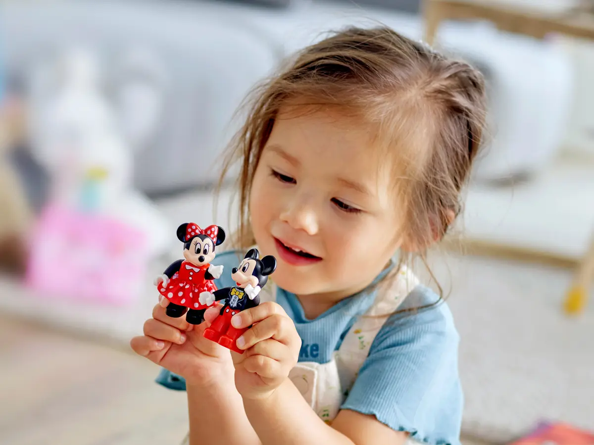 LEGO LEGO® Disney Narozeninový vláček Mickeyho a Minnie 10941 Obrázek