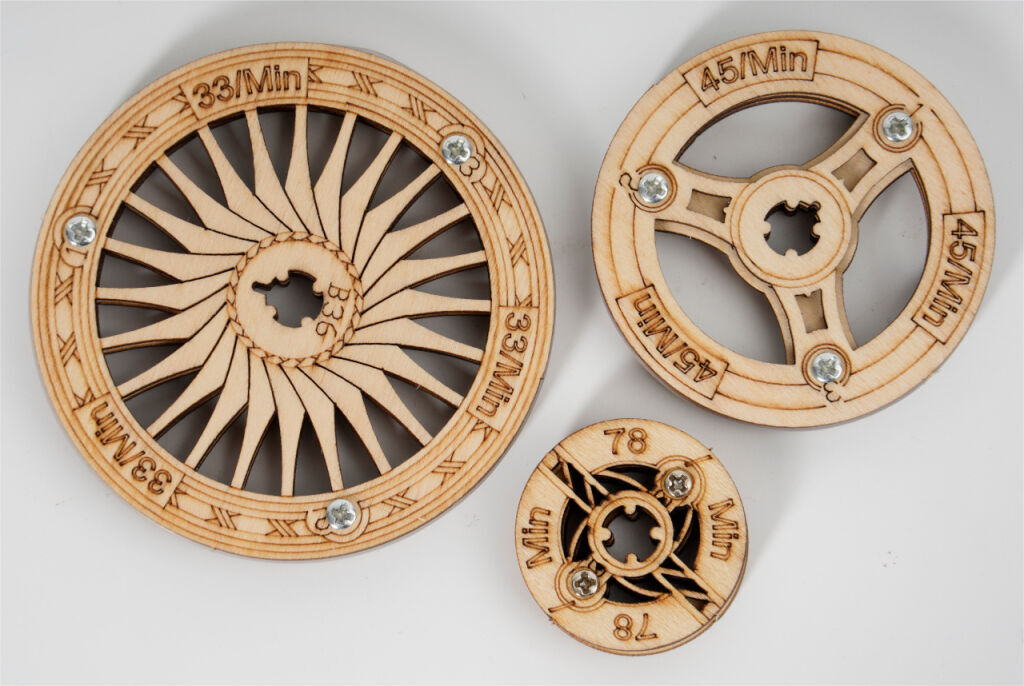 RoboTime puzzle: Gramofon – ruční pohon (3D skládačka)