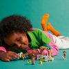 LEGO® Autumn a její stáj pro telátko 42607