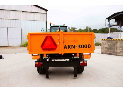 Traktorový nosič kontejnerů AKN-2000