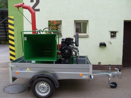 MURÉNA - drtič s dieslovým motorem Lombardini 32 HP na podvozku