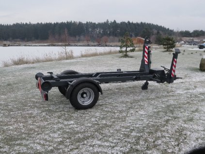 Traktorový nosič kontejnerů Cargo Hook 3,5t/Tr.L.