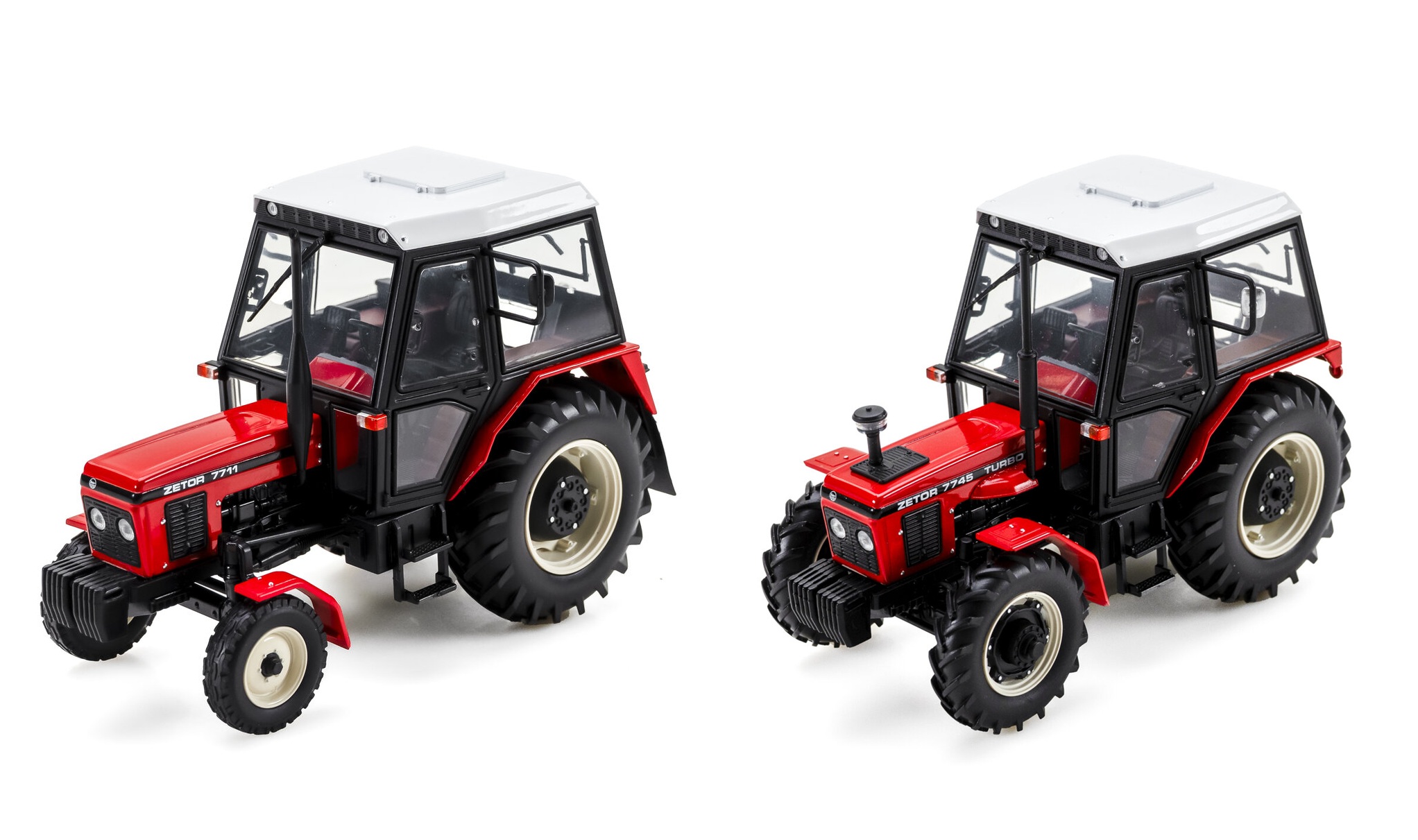 Zetor 7711 a Zetor 7745 1:32 Universal Hobbies