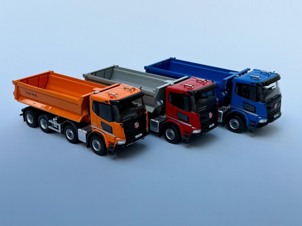Tatra Phoenix 8x8 Euro 6 (2024) 1:43 IXO