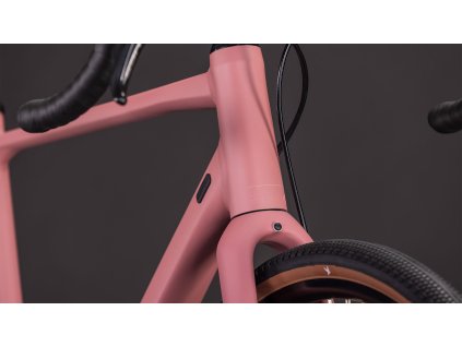 CUBE Nuroad ONE ruby'n'puce 2026 (Veľkosť veľkosť L)