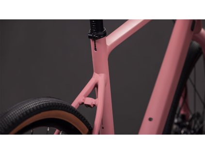 CUBE Nuroad ONE ruby'n'puce 2026 (Veľkosť veľkosť L)