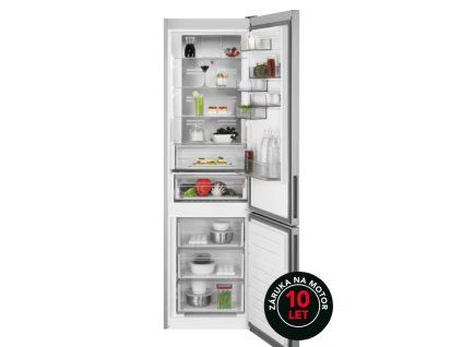 AEG RCB736E7MX  + AEG/Electrolux Podložka do boxu chladničky E3RSMA02