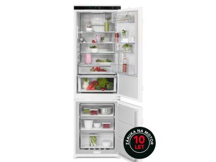 AEG TSC8M181DS  + AEG/Electrolux Podložka do boxu chladničky E3RSMA02