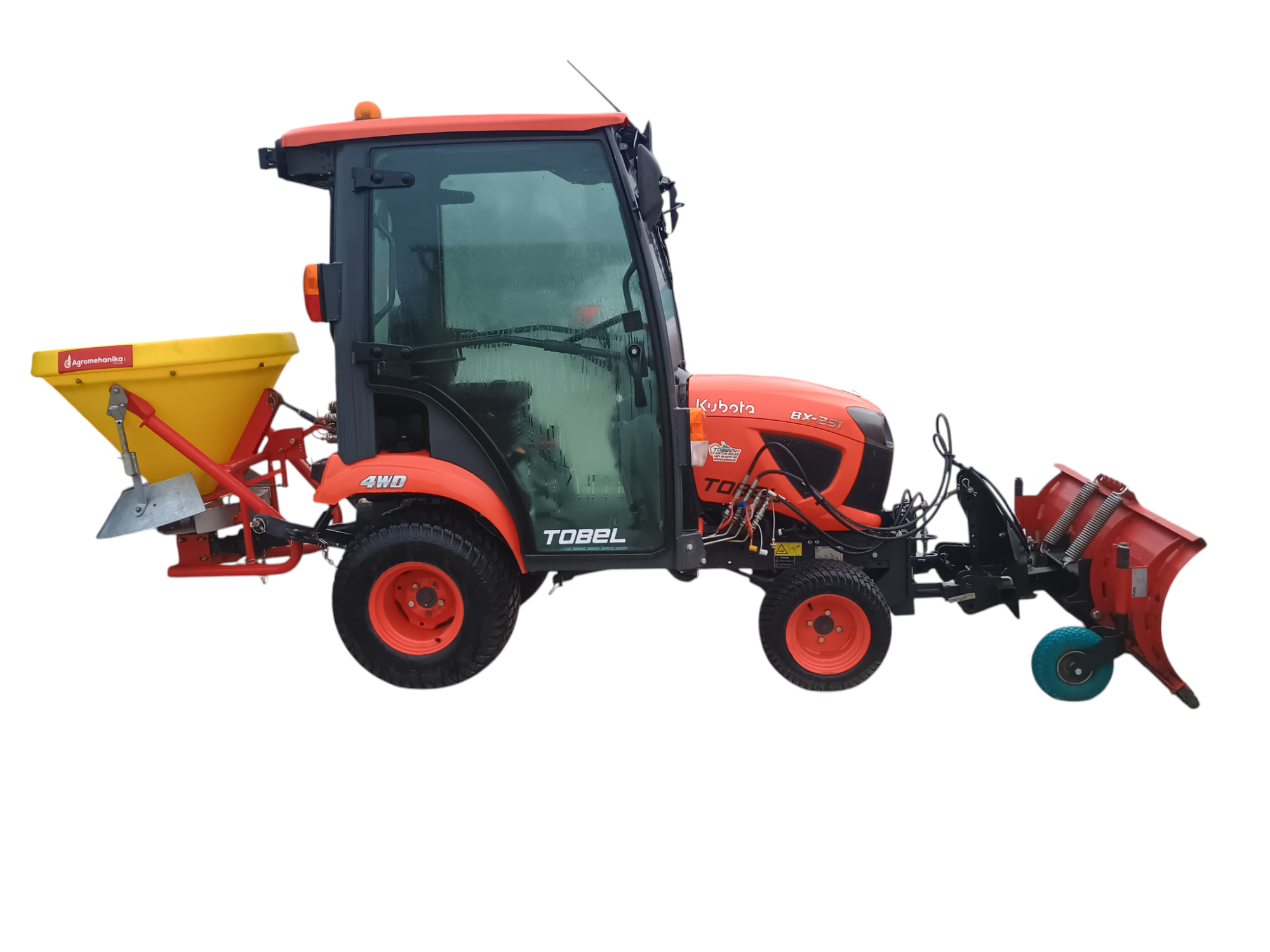 Kubota BX231 s kabínou + mulčovač - záber 105cm