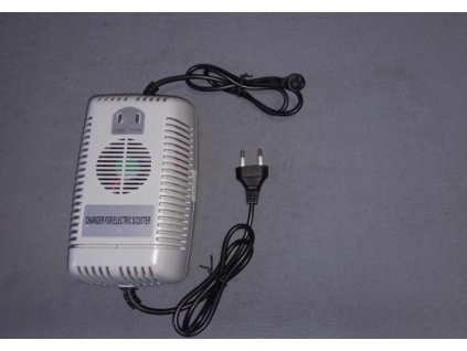 Nabíjačka 48V (5722)