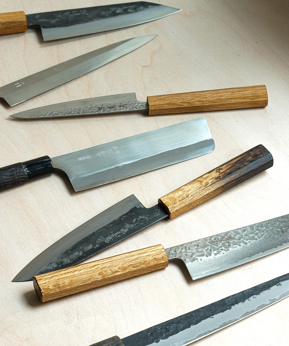 Ocel. Ticho. Respekt.