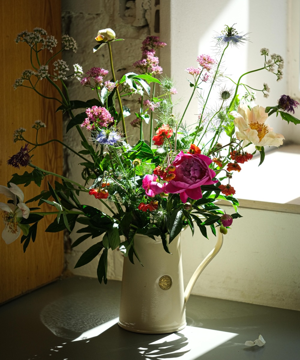Kenzan and the Beauty of Simple Arrangements