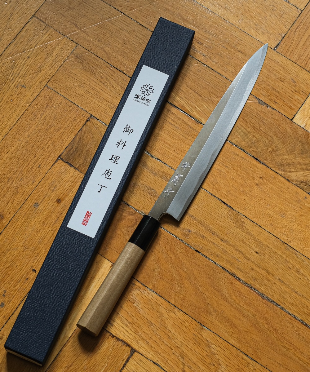 Knife review: Yanagiba Shironiko 240 Sakai Kikumori