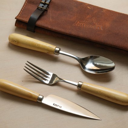 01 tokyo tools pallarés kempingová sada