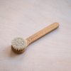 02 tokyo tools iris hantverk massage face brush