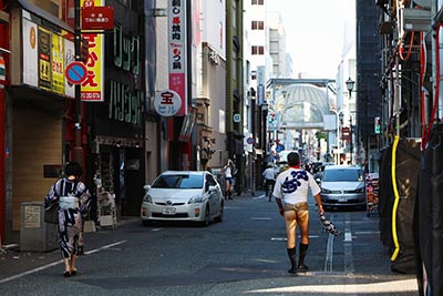 V rázovité čtvrti Hakata