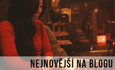 japonská jazzová kavárna a bar DUG v Tokiu
