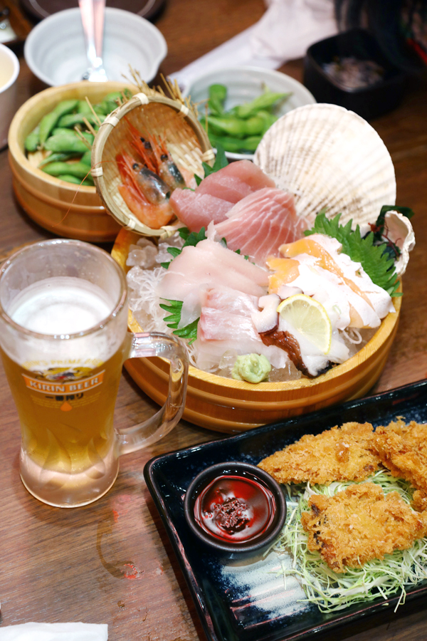 Japonská restaurace. Suši a sašimi. Foto Petr Horčička