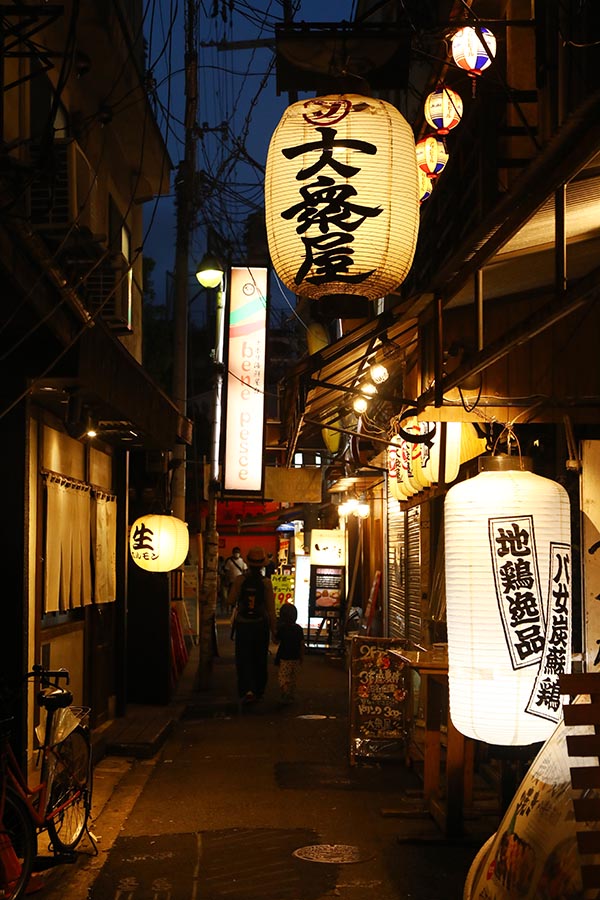 Noční Ósakou. Japonsko. Noční život japonského velkoměsta. Foto Petr Horčička 