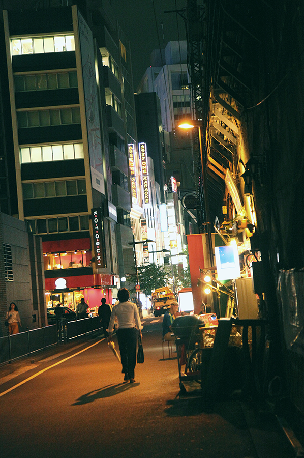 Noční velkoměsto. Tokio. Foto Petr Horčička  