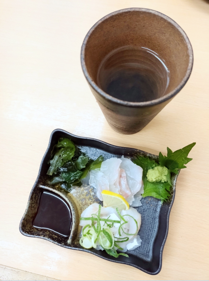 sašimi pražma, japonský likér šóču