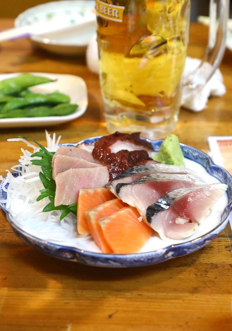 Sašimi set - japonská hospoda Nakano, Tokio. Foto Petr Horčička